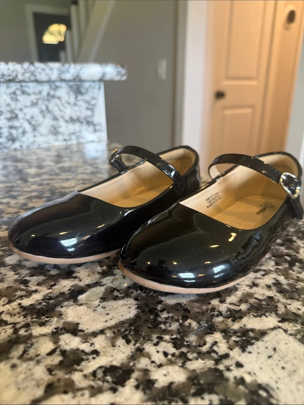 Girls' Black Patent Mary Jane Shoes with Buckle